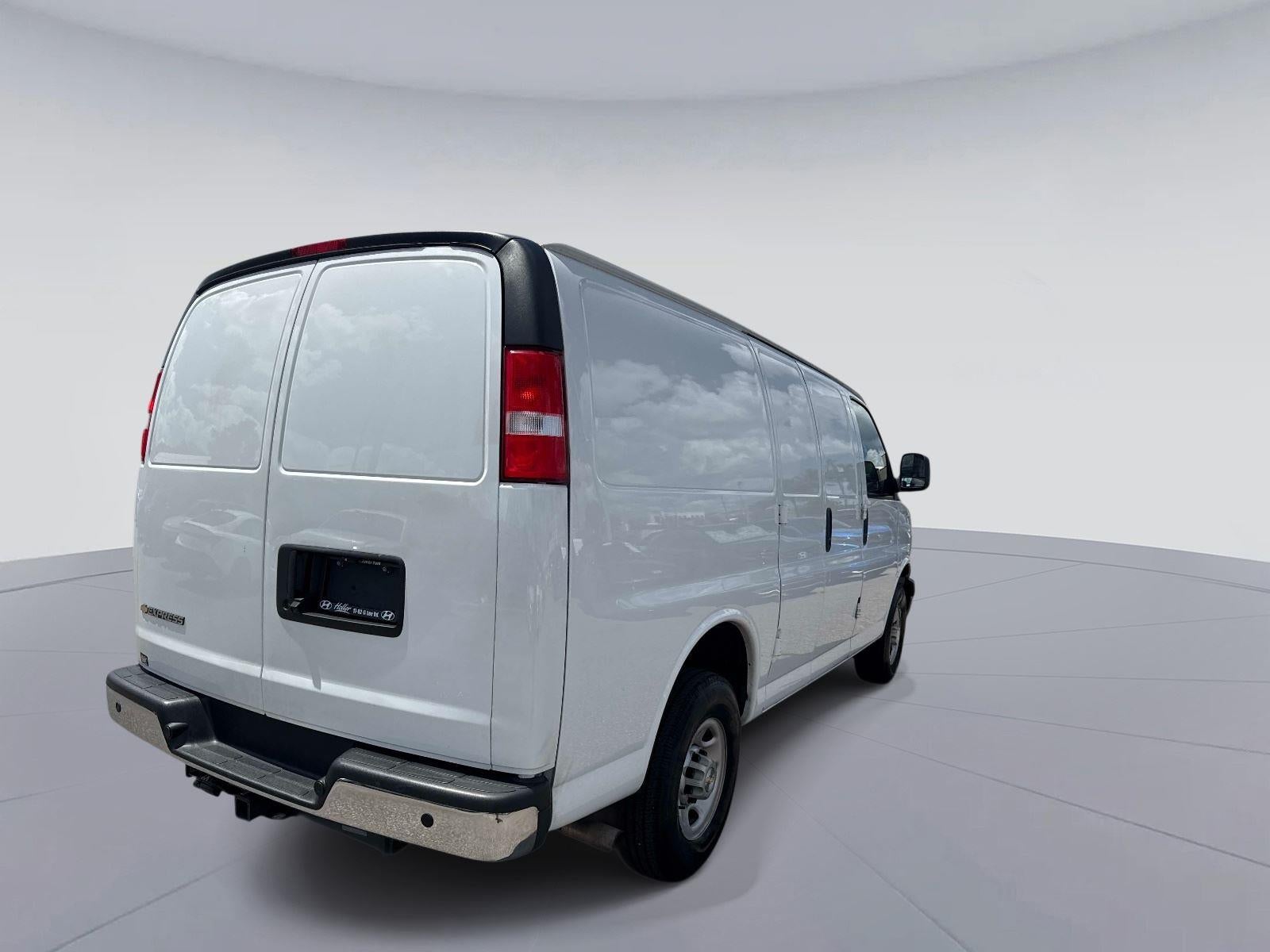 2022 Chevrolet Express Cargo Van RWD 2500 135"