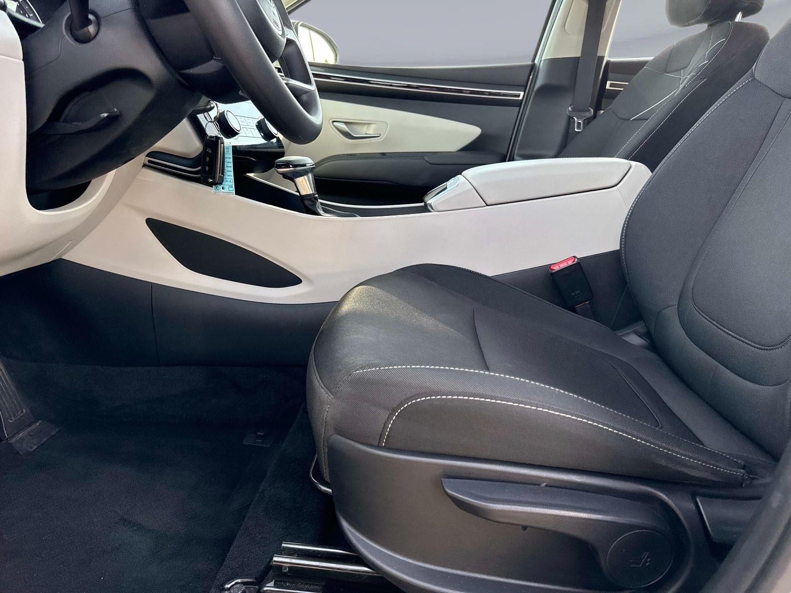 2022 Hyundai Tucson SE