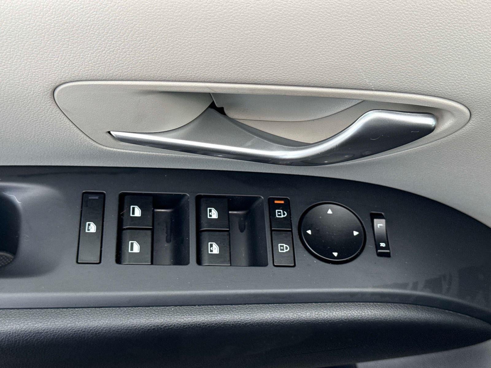 2025 Hyundai TUCSON SEL SEL