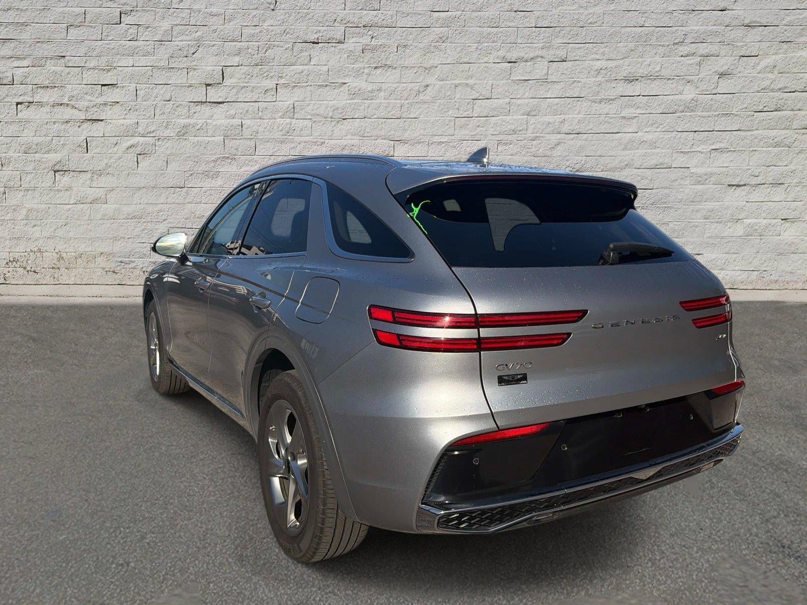 2026 Genesis Gv70 2.5T