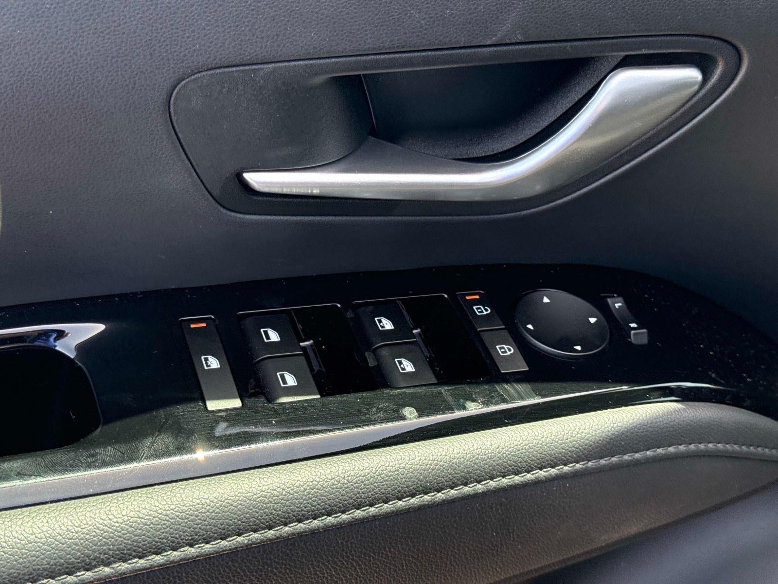 2025 Hyundai Santa Cruz SEL Activity