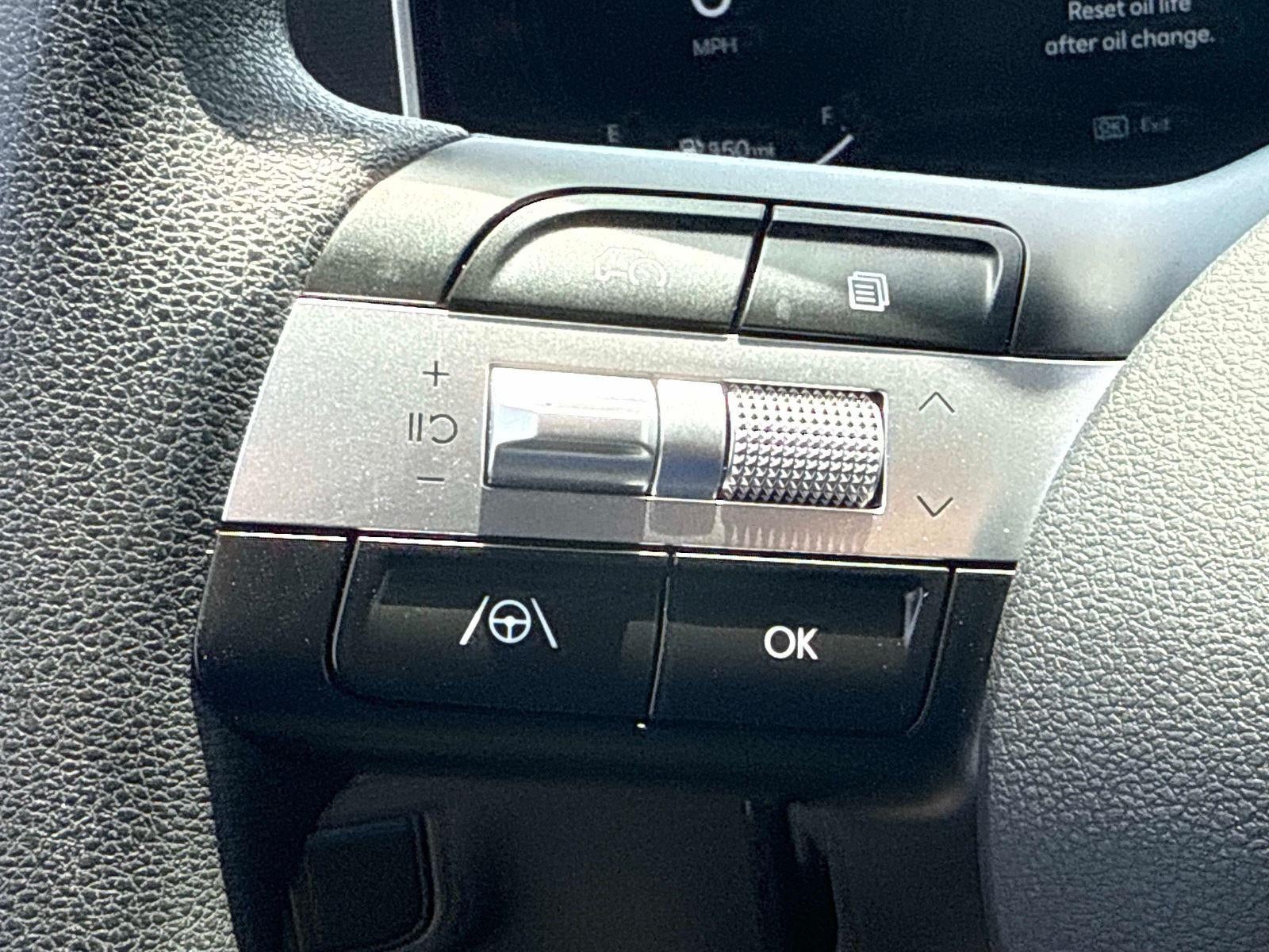 2025 Hyundai Santa Cruz SEL Activity