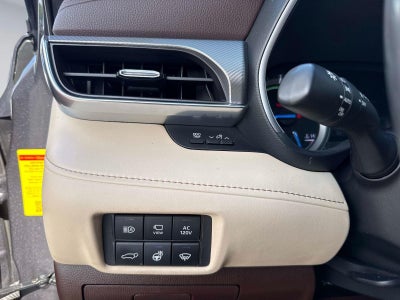 2020 Toyota Highlander Hybrid Platinum
