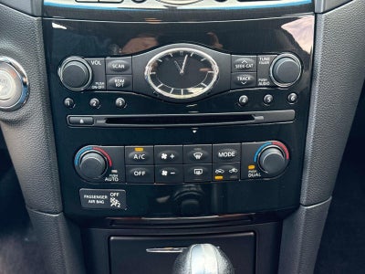 2014 INFINITI QX70 AWD 4dr