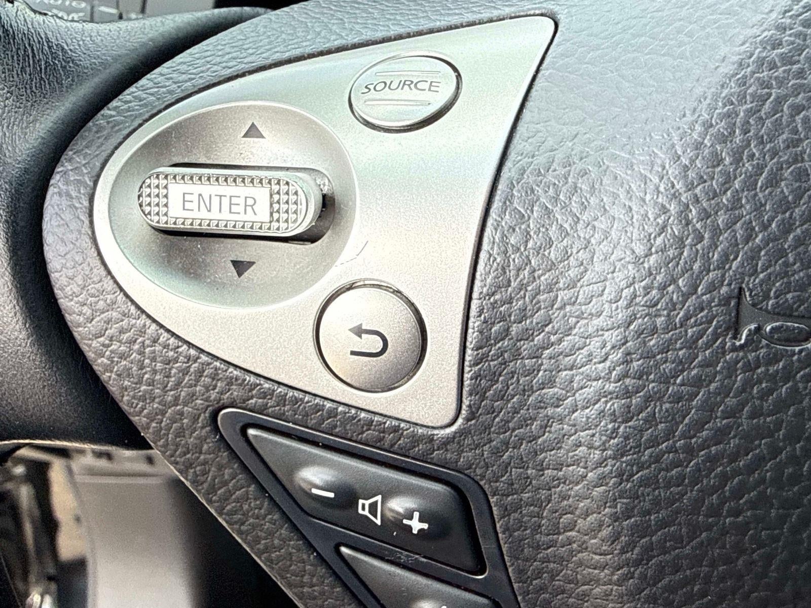 2014 INFINITI QX70 AWD 4dr