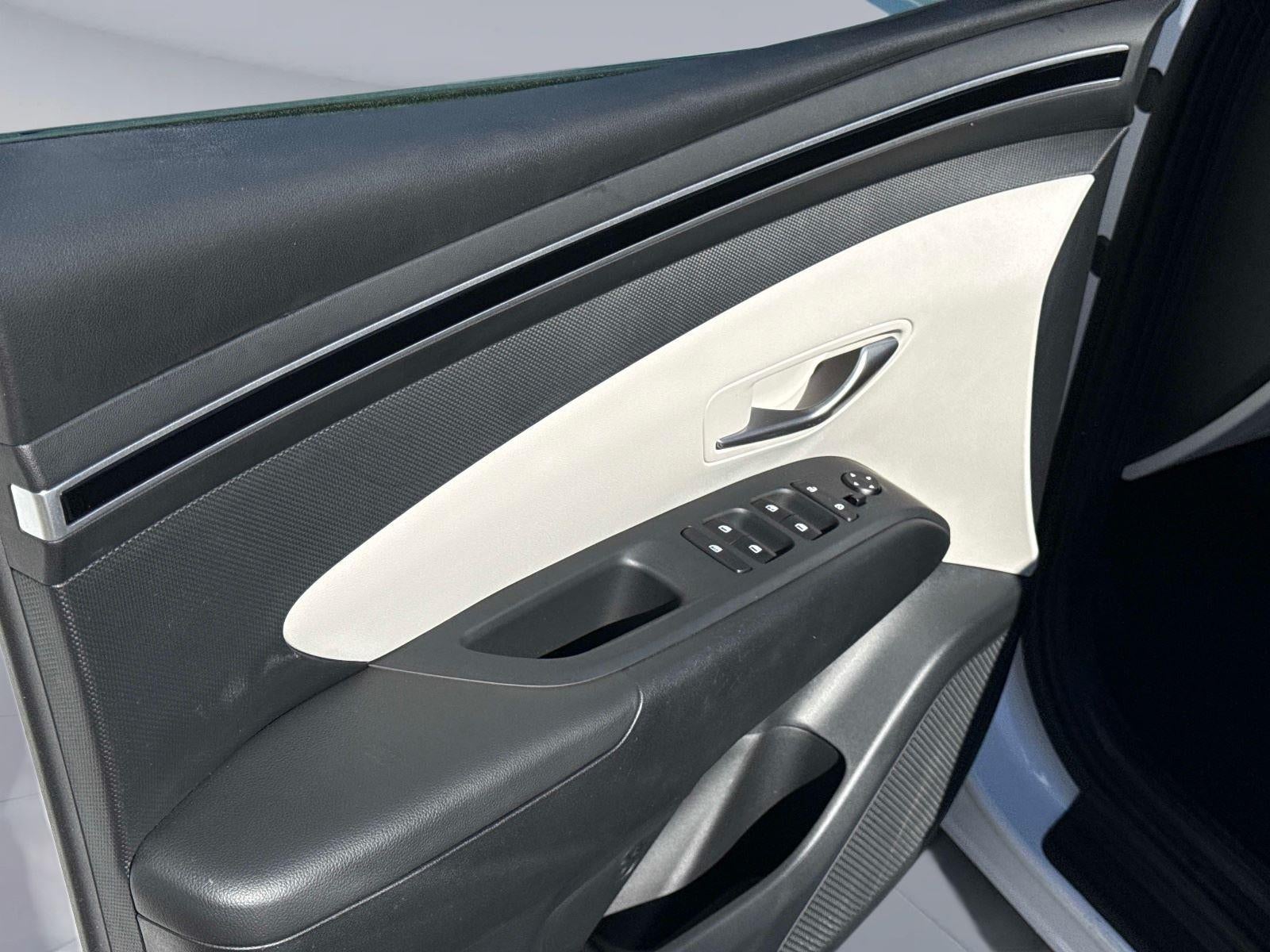 2022 Hyundai Tucson SE