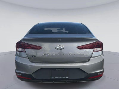 2020 Hyundai Elantra SE