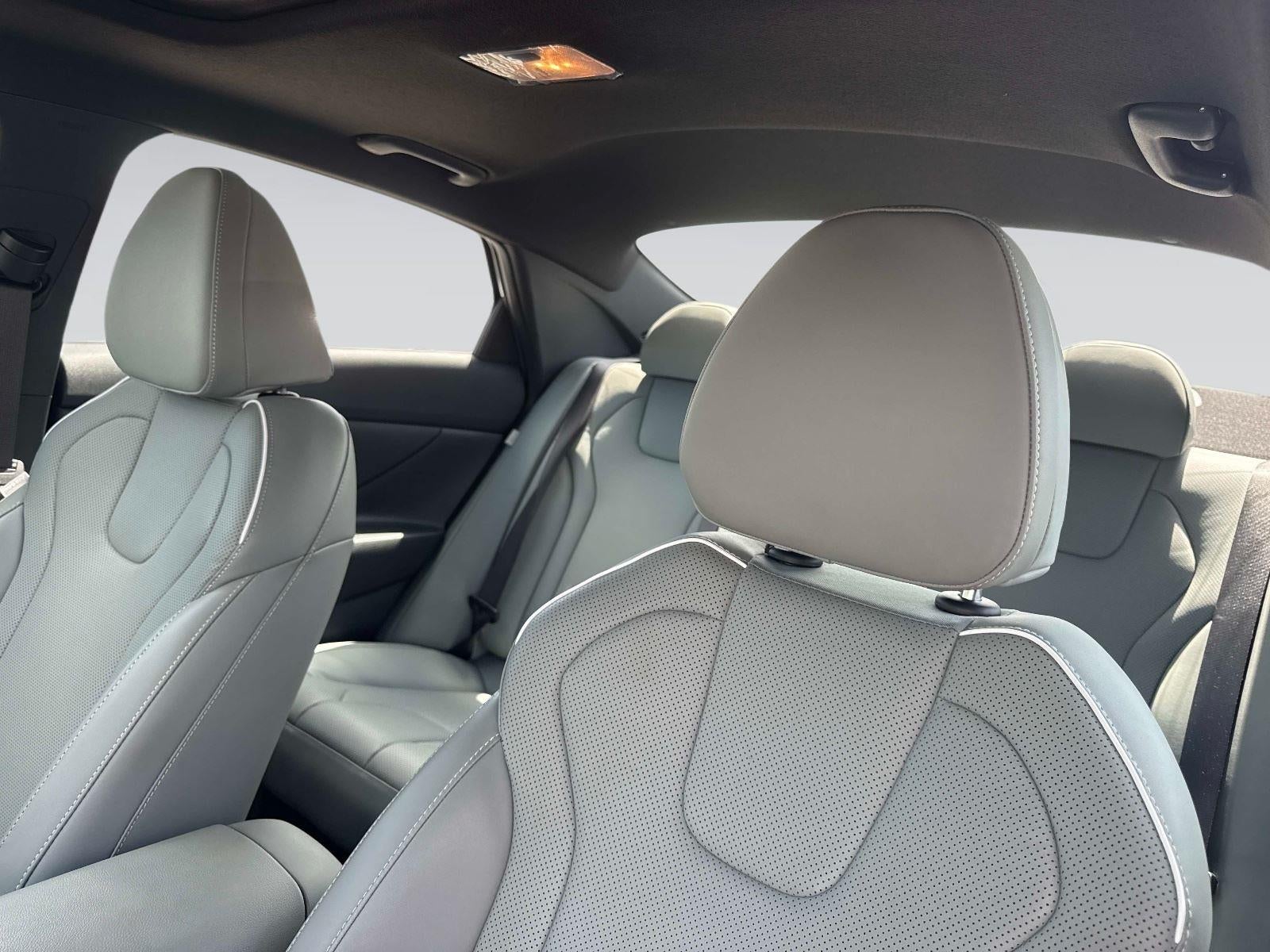 2025 Hyundai Elantra Hybrid Limited