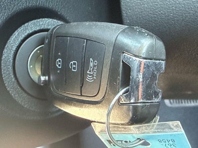 2025 Hyundai Venue SE