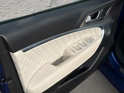 2025 Genesis G70 3.3T Sport Prestige