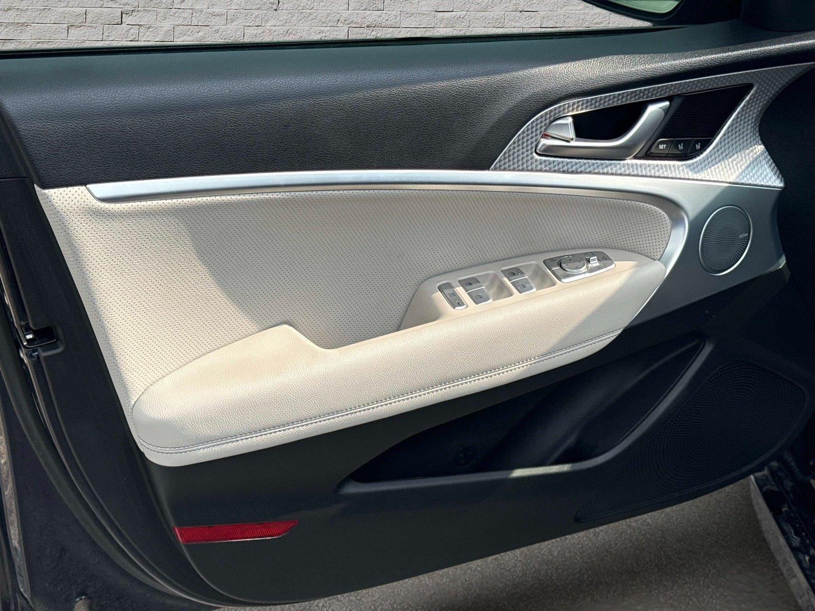 2023 Genesis G70 3.3T