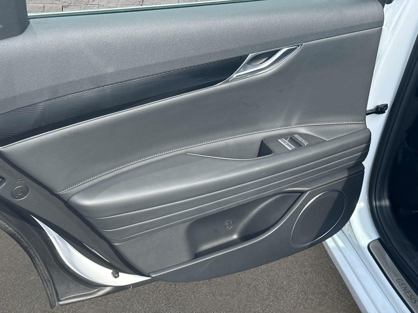 2025 Genesis G80 2.5T