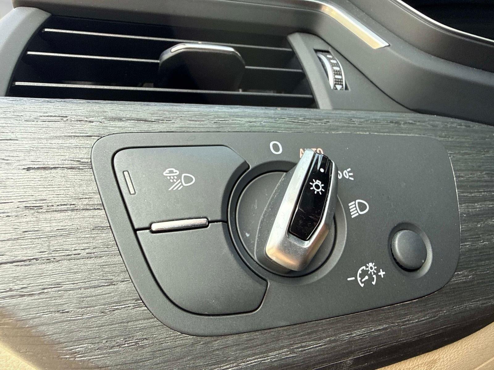 2018 Audi A4 Premium